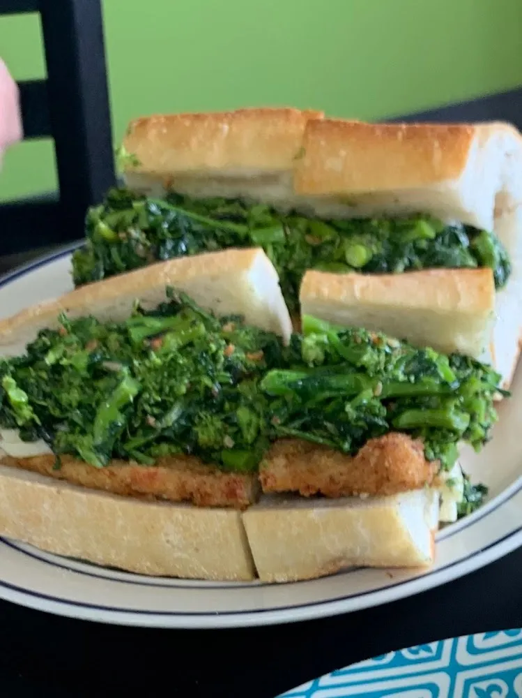 Grilled Chicken Fresh Mozzarella Broccoli Rabe